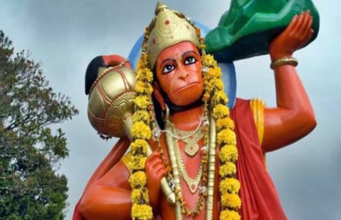 भगवान हनुमान को सिंदूर चढ़ाने से पहले महिलाएं खास तौर पर सावधान रहें