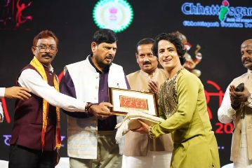 अंतरराष्ट्रीय ख्याति प्राप्त 40वां चक्रधर समारोह 2025: सजीव प्रस्तुतियों और सांस्कृतिक विविधता का पर्व
