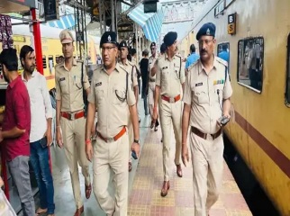 बांग्लादेशी नागरिक दुर्ग स्टेशन में गिरफ्तार