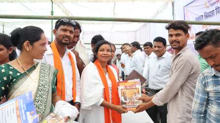 ’सुशासन तिहार भीषण गर्मी के बावजूद हजारों ग्रामीणों ने उठाया कल्याणकारी योजनाओं का लाभ’