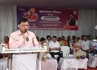 सुशासन तिहार 2026 : भीषण गर्मी में मुख्यमंत्री गांव-गांव, गली-गली घूमकर जनसमस्याओं के ले रहे जानकारी, करा रहे निराकरण: उद्योग मंत्री