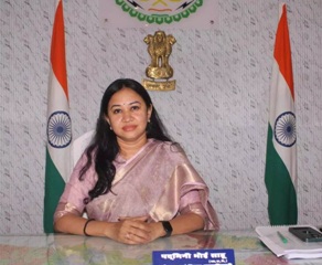ग्राम पंचायत में लापरवाही पड़ी भारी : कलेक्टर पदमिनी भोई साहू ने पंचायत सचिव को किया निलंबित