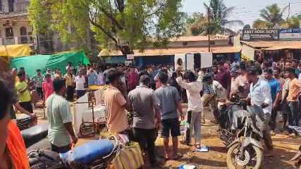 मासूम की मौत के बाद फूटा गुस्सा : निजी अस्पताल में तोड़फोड़, डॉक्टर पर गंभीर लापरवाही के आरोप