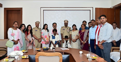 साहस, समर्पण और राष्ट्रसेवा की मिसाल बने जवानों को उप मुख्यमंत्री विजय शर्मा ने दी बधाई एवं शुभकामनाएं