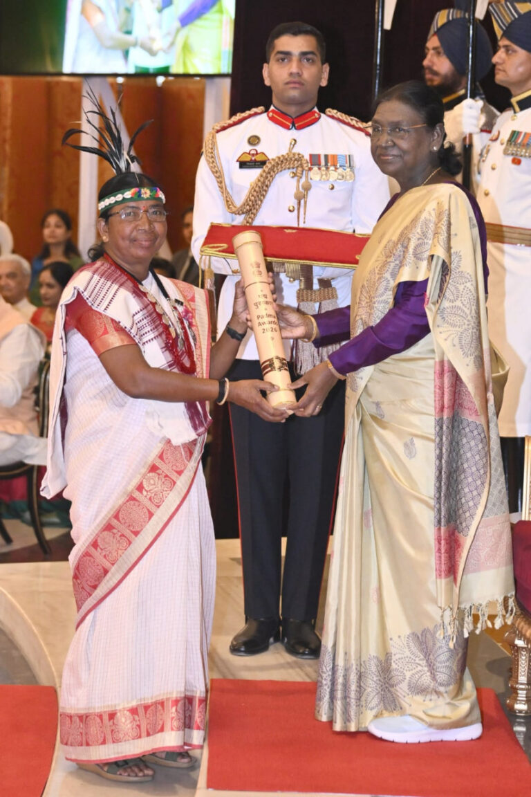 पद्मश्री सम्मान प्राप्त डॉ. बुधरी ताती को वित्त मंत्री ओपी चौधरी ने दी बधाई
