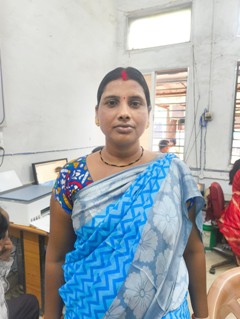 मुख्यमंत्री हेल्पलाइन से मिली राहत: वर्षों से लंबित आधार कार्ड की समस्या का हुआ समाधान, शिकायत पर तत्काल हुई कार्रवाई
