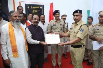 प्रदेश में पुलिस व्यवस्था का डिजिटल बदलाव: कांकेर में शुरू हुआ छत्तीसगढ़ का पहला क्यूआर कोड आधारित ई-मालखाना, उप मुख्यमंत्री अरुण साव ने किया शुभारंभ