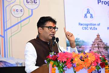 डिजिटल इंडिया की सफलता में सीएससी की अहम भूमिका, छत्तीसगढ़ के 38 हजार केंद्रों से 3 करोड़ नागरिकों तक पहुंचीं सरकारी सेवाएं : वित्त मंत्री ओपी चौधरी