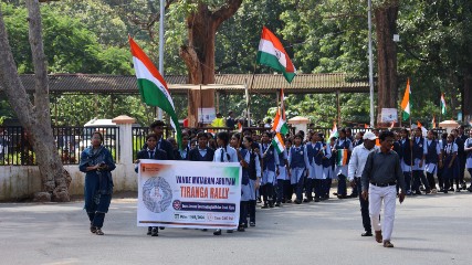 शहादत को सलाम, तिरंगे को सम्मान: नक्सलमुक्त बीजापुर में पहली बार स्वतंत्रता दिवस का नया उत्साह