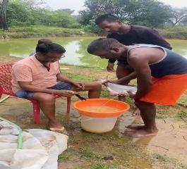 कृषि से मत्स्य पालन तक का सफर : अरविंद सिंह ने इंटीग्रेटेड फिश फार्मिंग से खड़ी की 8 लाख से अधिक वार्षिक आय की मिसाल