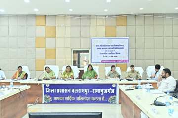 विकास कार्यों में गुणवत्ता और गति सुनिश्चित करें, अधिकारी मैदानी क्षेत्रों में जाकर करें योजनाओं की निगरानी : श्रीमती राजवाड़े