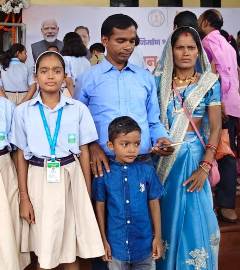श्रमिक की बेटी को मिला बड़े सपनों का रास्ता, कांगेर वैली स्कूल में कक्षा 6वीं से 12वीं तक मुफ्त पढ़ेगी प्रियांशी