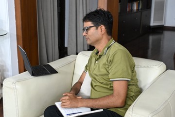 वित्त मंत्री ओपी चौधरी ने सेवा संकल्प अभियान को लेकर जशपुर के जनप्रतिनिधियों से की वर्चुअल बैठक