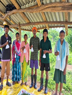 बीजापुर में तसर रेशम से ग्रामीण अर्थव्यवस्था को नई मजबूती, 10 पालकों को मिला सीधा लाभ