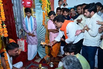 जन्माष्टमी पर श्री राधा-कृष्ण बड़े मंदिर पहुंचे उप मुख्यमंत्री विजय शर्मा, भगवान श्रीकृष्ण से प्रदेशवासियों के सुख, शांति और समृद्धि की कामना