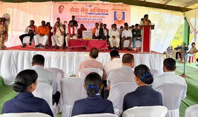’सांसद महेश कश्यप के नेतृत्व में बस्तर फाइटर्स के 600 नव आरक्षकों ने चलाया सघन स्वच्छता अभियान’