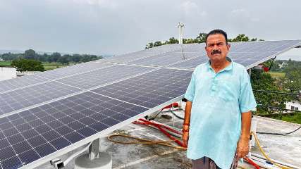 ’प्रधानमंत्री सूर्य घर का प्लांट लगाकर अपने बिजली बिल से मुक्त हुए अनिल शर्मा’