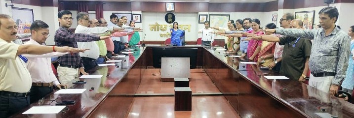 लोकभवन में सतर्कता जागरूकता सप्ताह का शुभारंभ, अधिकारियों-कर्मचारियों ने ली ईमानदारी और पारदर्शिता की शपथ