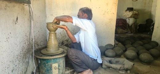 आधुनिक विद्युत चाक से जयराम कुम्भकार के हुनर को मिली नई पहचान, स्वरोजगार को मिला नया आधार