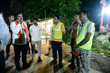 सड़क पर पशु दिखे तो नाराज हुए डिप्टी CM, कवर्धा-बेमेतरा हाईवे की पेट्रोलिंग व्यवस्था पर उठे सवाल